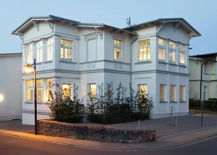 Kaiser Karl Apartments